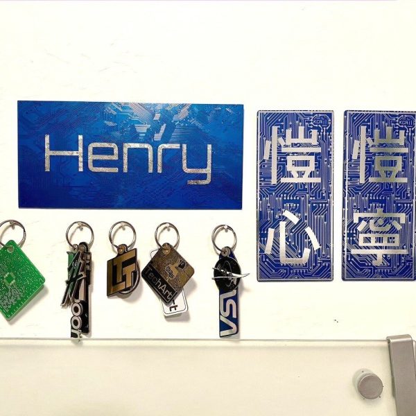 Multi board and keychain pic